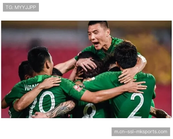 青岛西海岸梅米舍维奇王鹏中卫搭档生疏,沟通不足导致两次盯人漏位